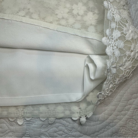 J. Crew Lace Striped Shift Dress. Color: Ivory. SIze: 4. - Picture 7 of 9